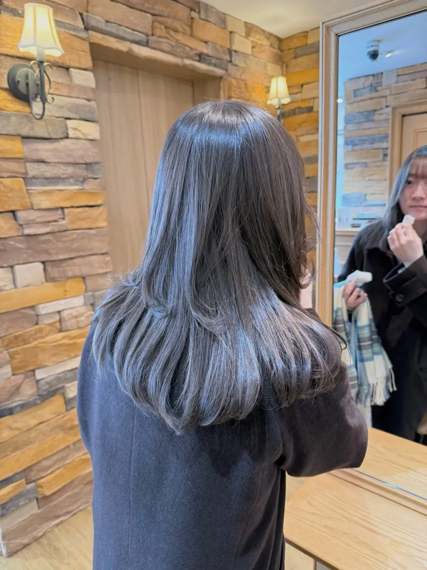 セミロング レイヤーカット カット ヘアメイク美容師 🦋サカモトレナ🦋のヘアスタイル