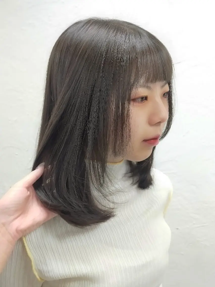 ミディアム カラー カット ヘアカラー トリートメント SiLO 🎀 𝕂𝕒𝕟𝕟𝕒のヘアスタイル