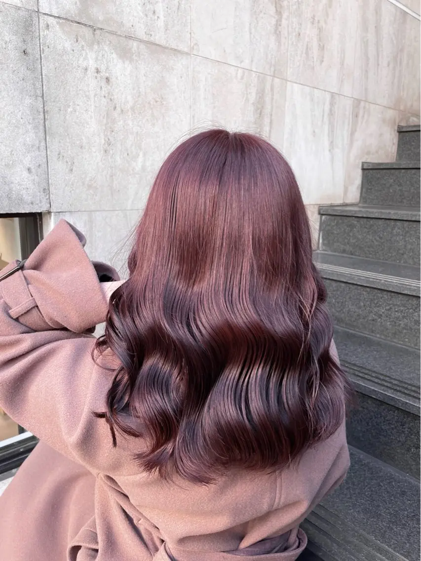 ロング 艶カラー🦖 🤍SARAのヘアスタイル