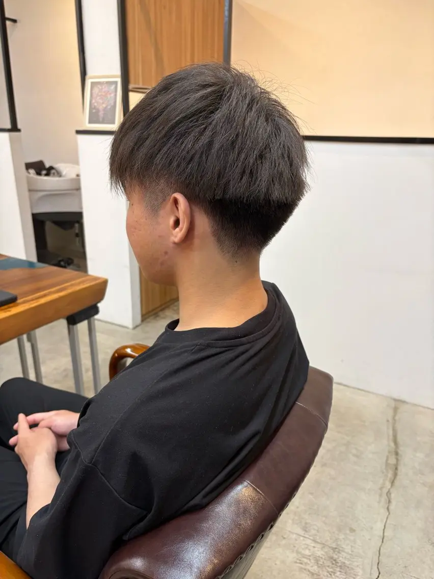 ショート メンズ 刈り上げ カット 吉沢 史翔のヘアスタイル