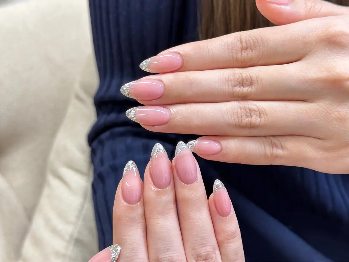 ネイル フレンチネイル ガラスフレンチ 中村 ユメのネイルデザイン