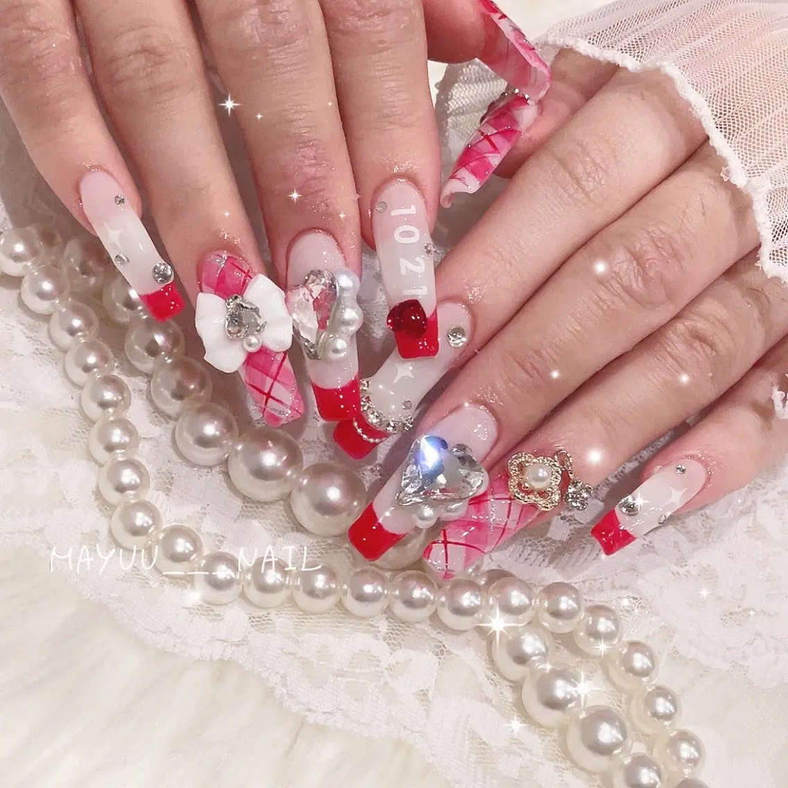 ネイル ロングネイル 🎀 Mayu 🎀痛ネイルのネイルデザイン