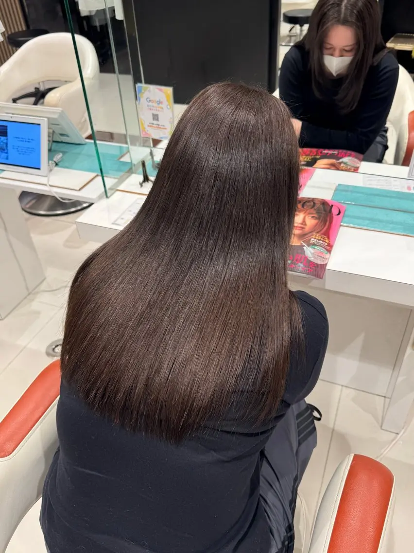 ロング カラー ブラウンカラー カット ヘアカラー トリートメント Dears 望月のヘアスタイル