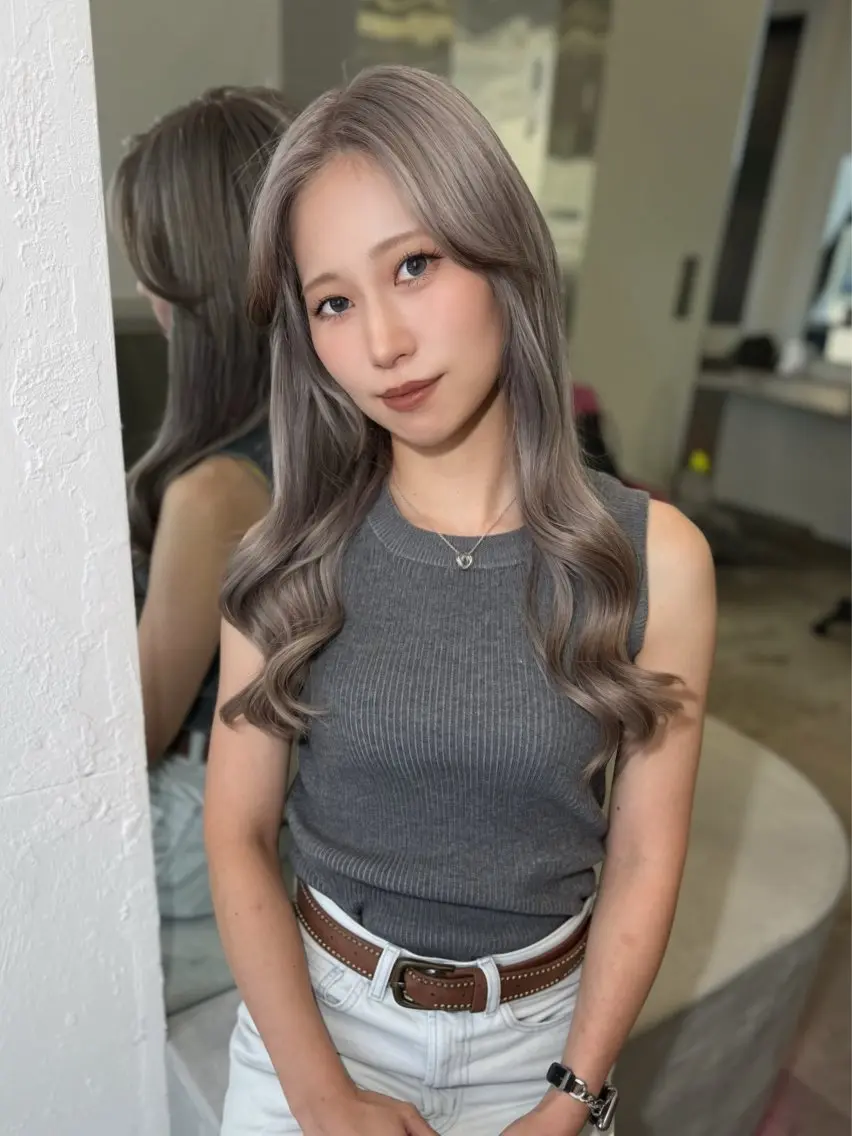 ロング カラー プルエクステ ブリーチ 透明感カラー ハイライトカラー ハイトーンカラー カット ヘアカラー エクステ 🖤西嶋 桃花🖤 エクステ/レイヤーのヘアスタイル
