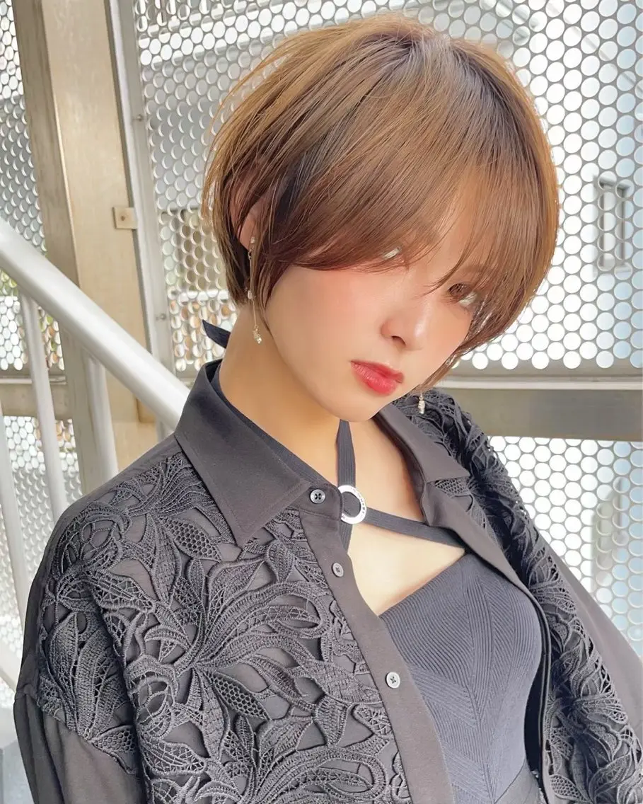 ショート カラー カット ヘアカラー トリートメント 美髪矯正 レイヤーカット/加納のヘアスタイル