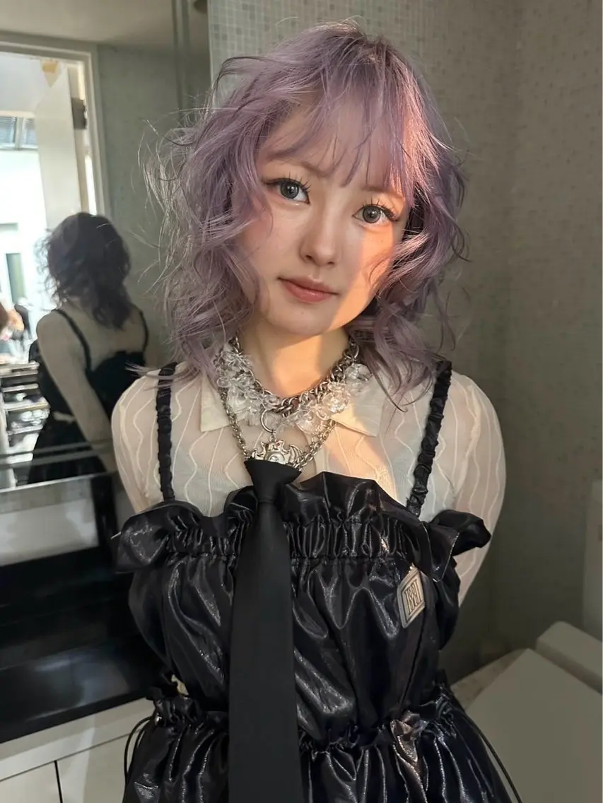 セミロング カラー ヘアアレンジ ヘアカラー トリートメント ヘアセット MIYU/ケアブリ ーチカラー／デザインのヘアスタイル