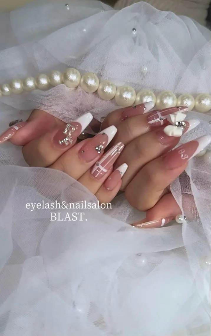ネイル ハンドネイル BLAST. RAIKAのネイルデザイン