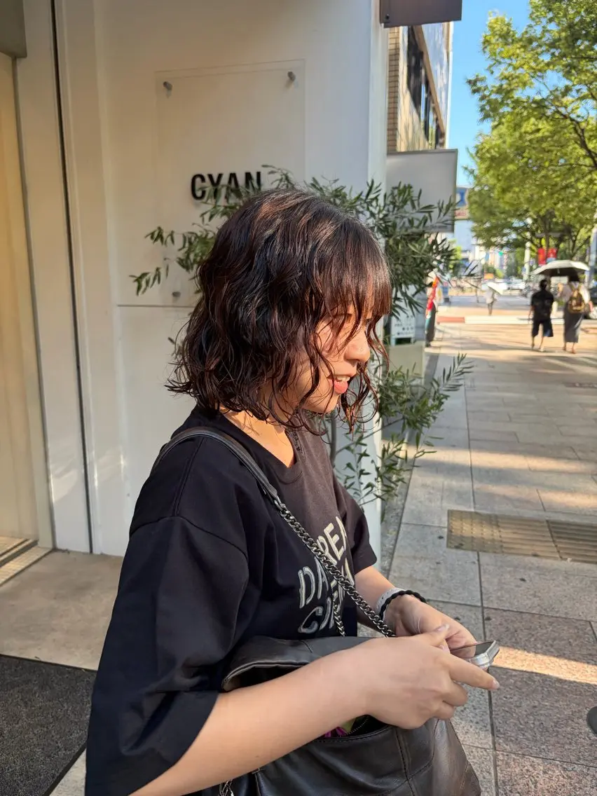 ミディアム パーマ カット パーマ トリートメント 崎久保 優菜のヘアスタイル