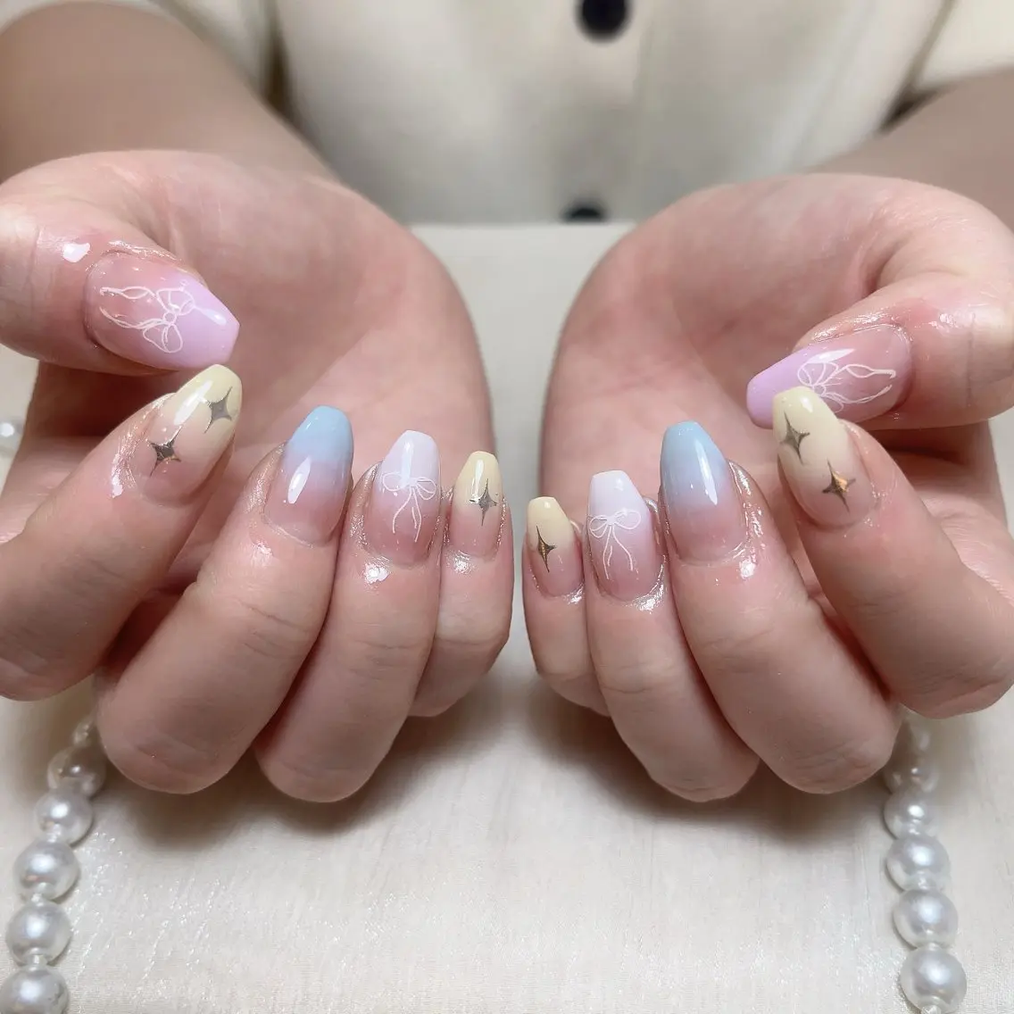 ネイル ハンドネイル MoonNail ユリ🌸のネイルデザイン