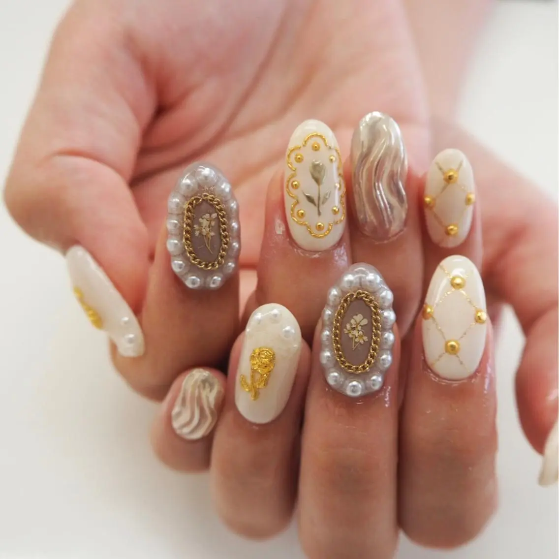 ネイル ハンドネイル Hisaka Mikiのネイルデザイン