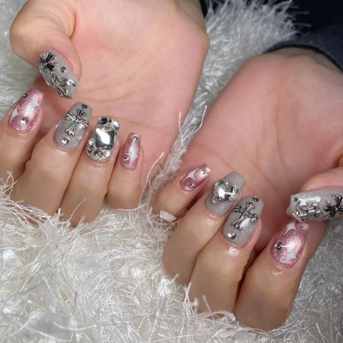 ネイル 長さ出し フレンチネイル ジェルネイル グラデーション 韓国ネイル ハンドネイル Nail&eye Belire 新宿のネイルデザイン