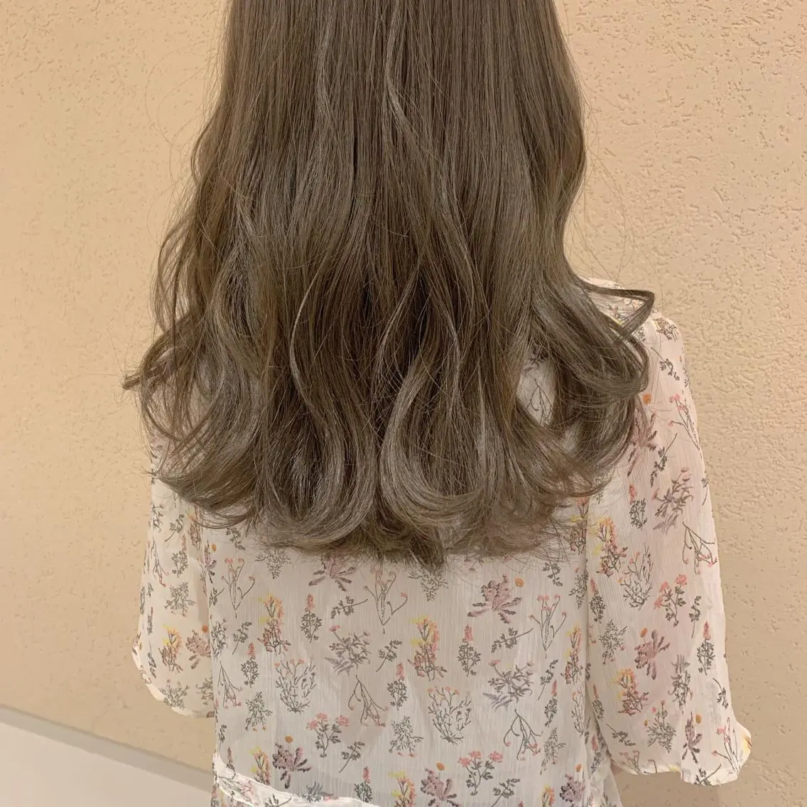 ロング カラー ベージュカラー オレンジ 𝒢𝒾𝓇𝓁𝓎 ⑅ 𝓎𝓊𝓀𝒶のヘアスタイル