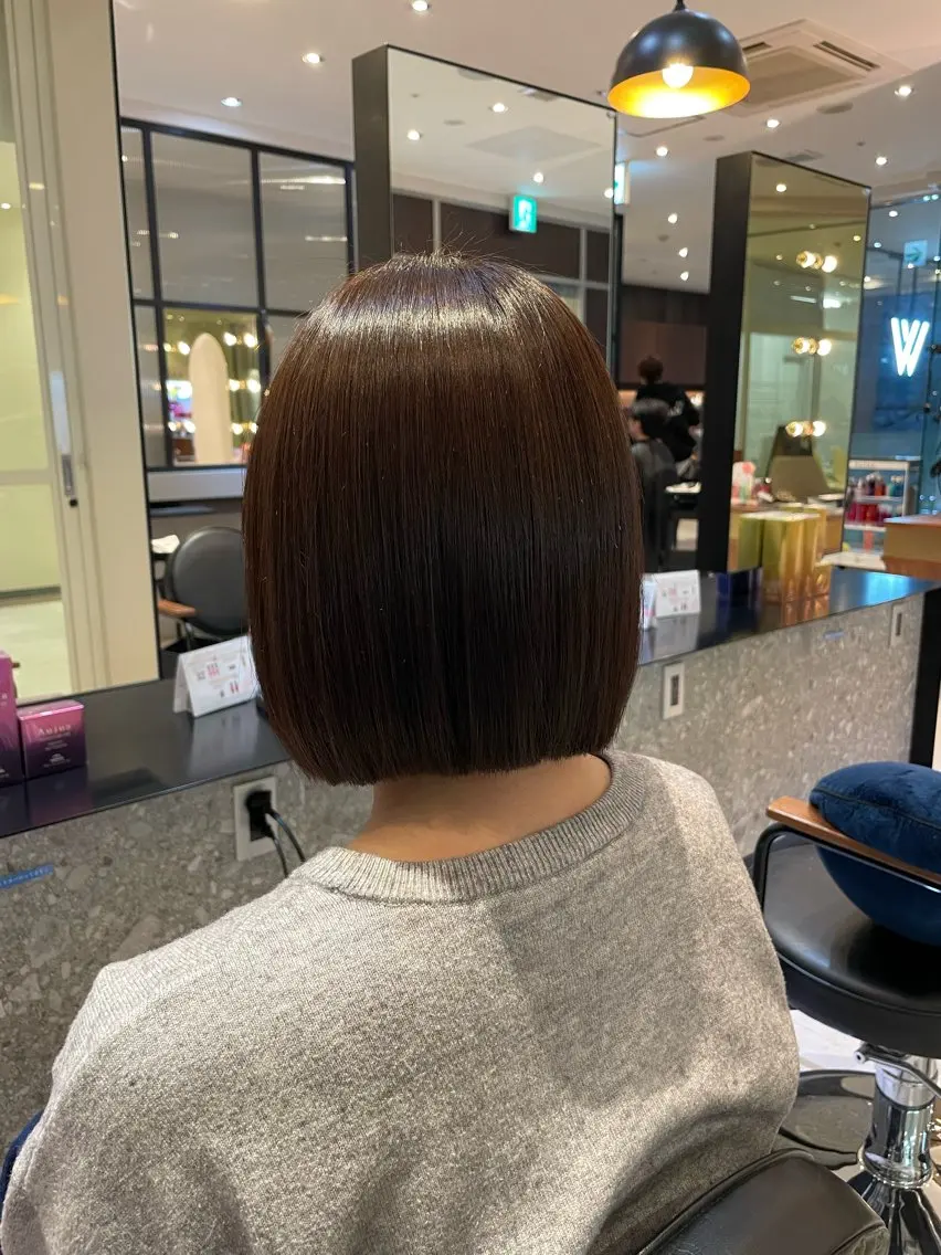 ショート ボブ 縮毛矯正 カット トリートメント オリーブカラー🫒/ ハッシュカット/みゆのヘアスタイル