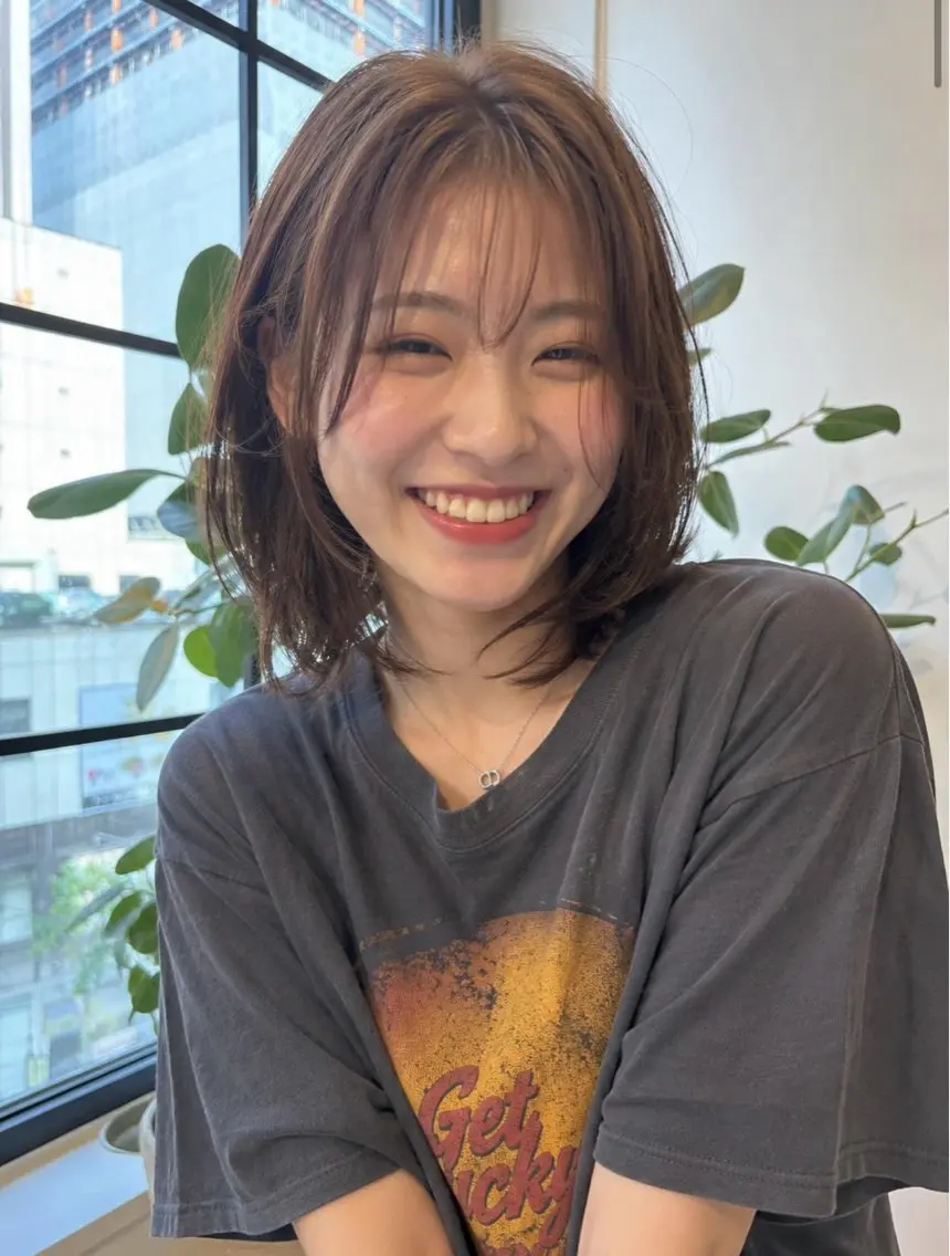 ミディアム カラー カット ヘアカラー トリートメント 小顔垢抜けレイヤー/ ハイトーン/YUTOのヘアスタイル