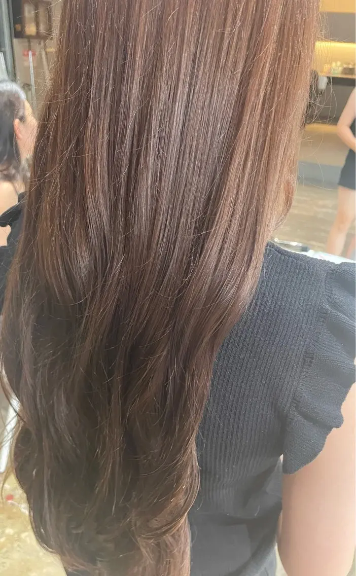 ロング ヘアカラー 井口 侑香のヘアスタイル