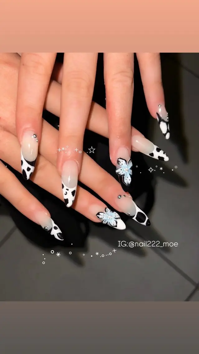 ネイル ハンドネイル ⟡.*222⋰˚☆ MöEのネイルデザイン