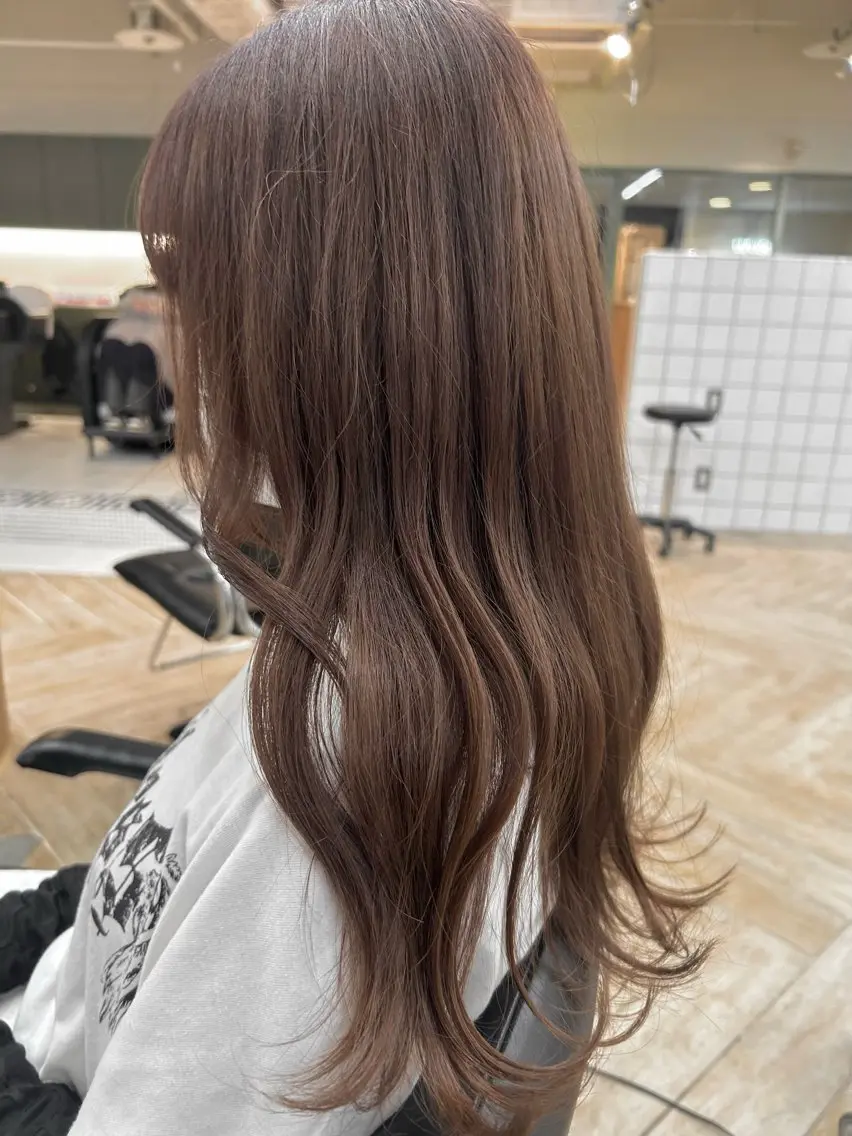 カラー ヘアカラー トリートメント ベージュ/ダブルカラ ー/新潟駅/青柳萌果のヘアスタイル