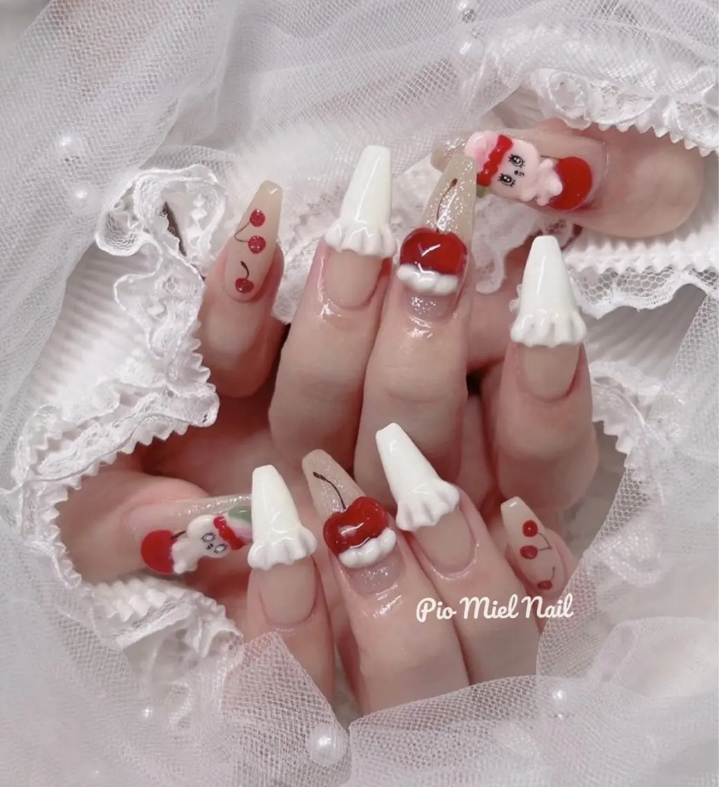 セミロング Pio Mielのネイルデザイン