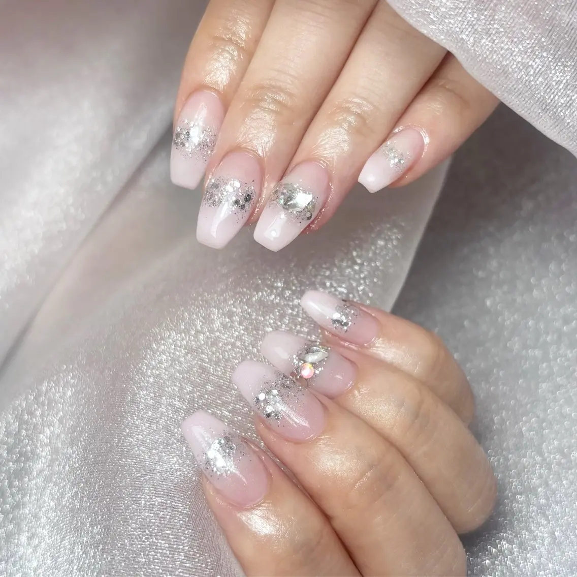 ネイル ハンドネイル nailroom DIASOMNIAのネイルデザイン