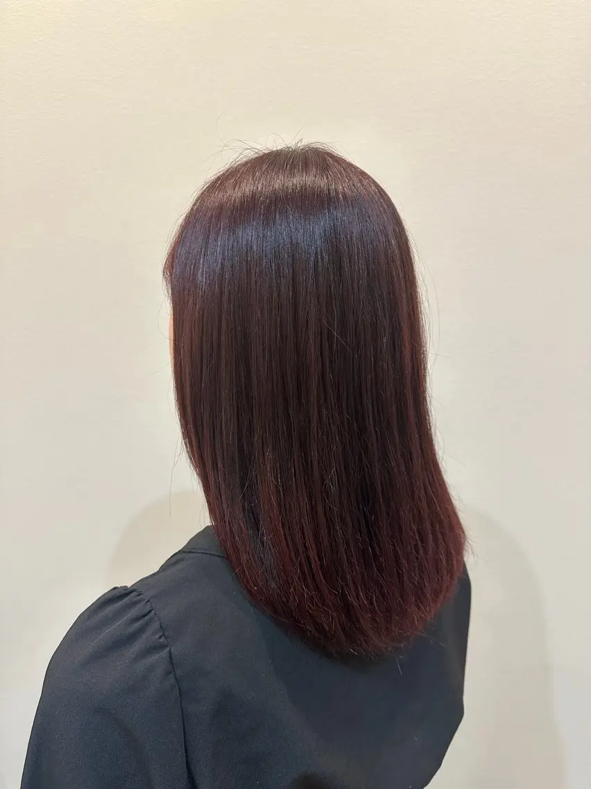 カラー 小野田 麻央のヘアスタイル