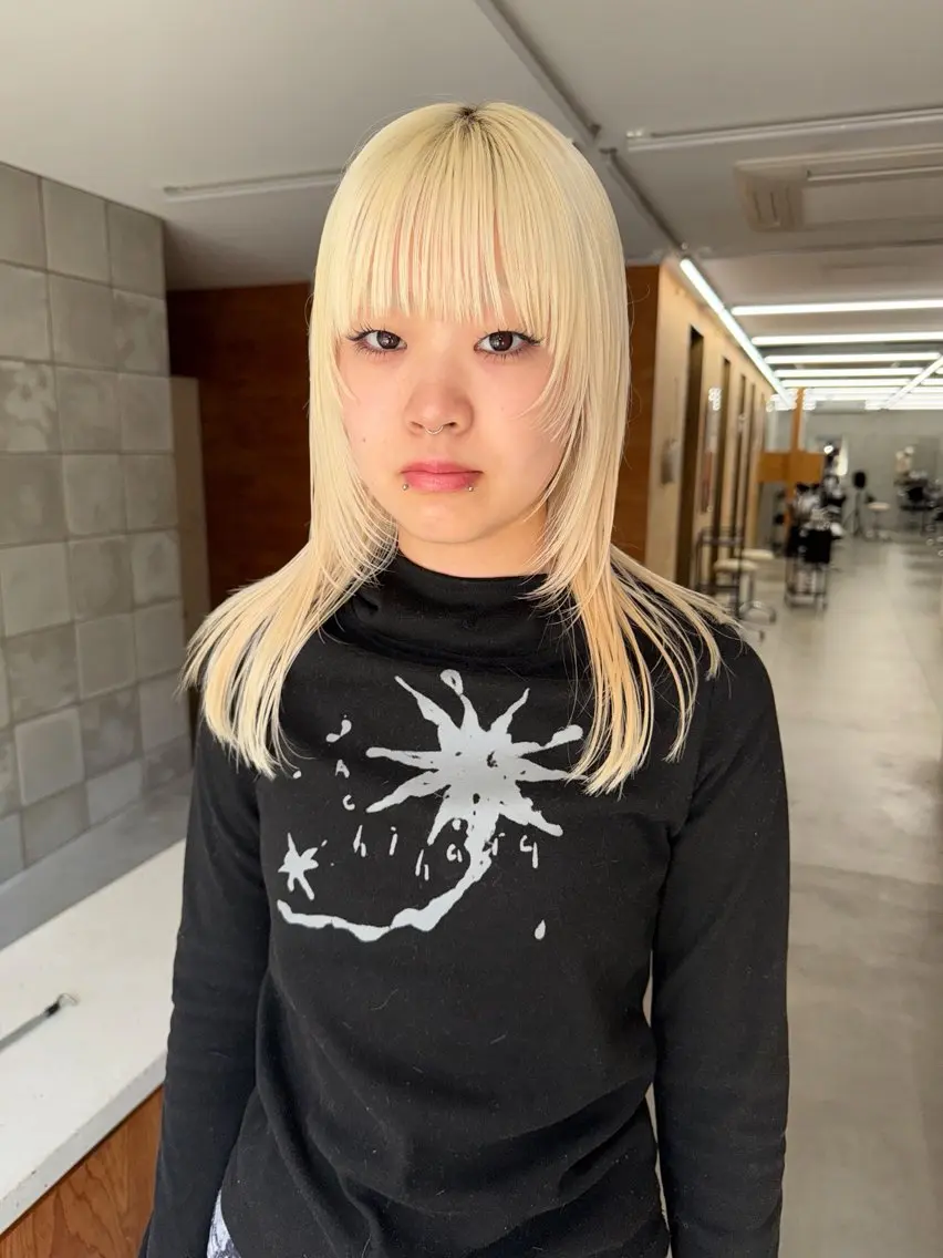 ミディアム カラー ブリーチ レイヤーカット カット ヘアカラー トリートメント Kaito🐶 /デザイン/レイヤーのヘアスタイル