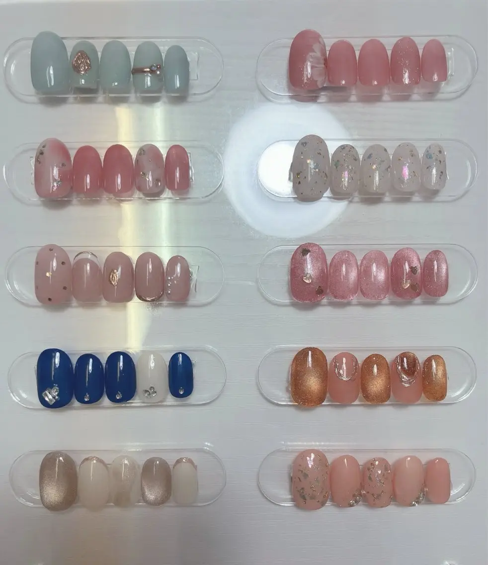 サンプルデザイン お好きなカラーへ変更可 ケア込み オフなしの写真