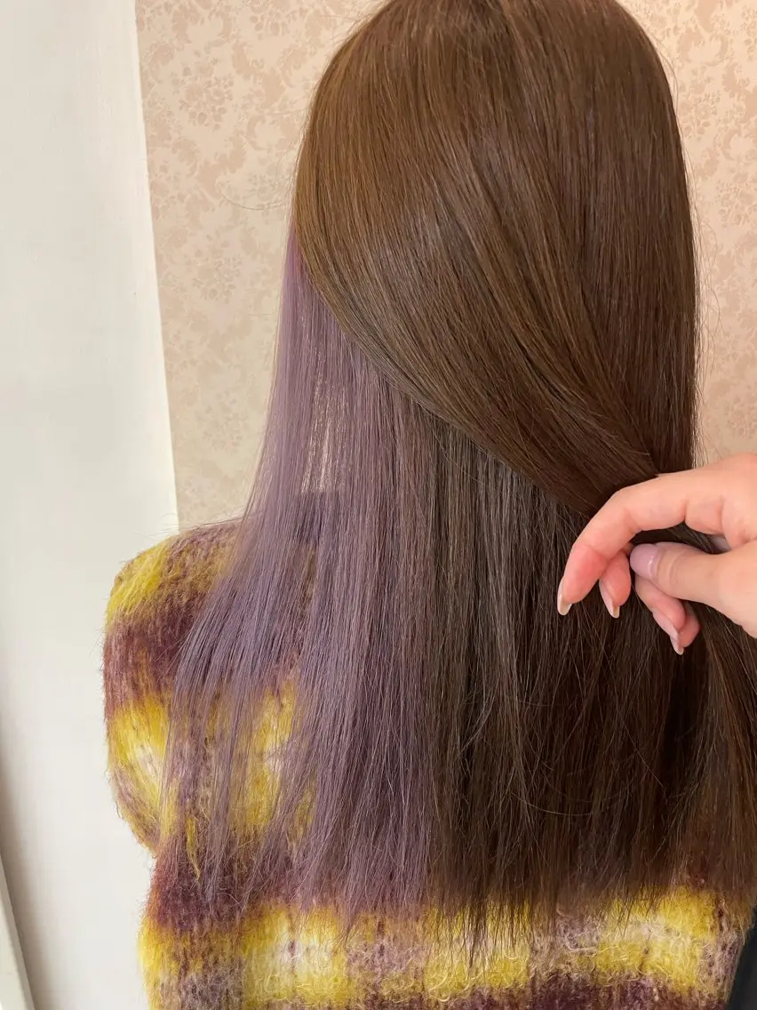 カラー ヒヨシ ルナのヘアスタイル