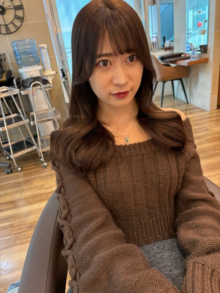 ロング カラー ベージュカラー 韓国風ヘア カット ヘアカラー トリートメント レイヤーカット /透明感/千葉怜寿のヘアスタイル