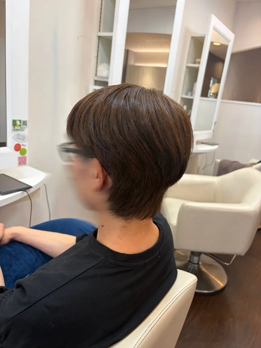 ショート カット 秋山 麗奈のヘアスタイル