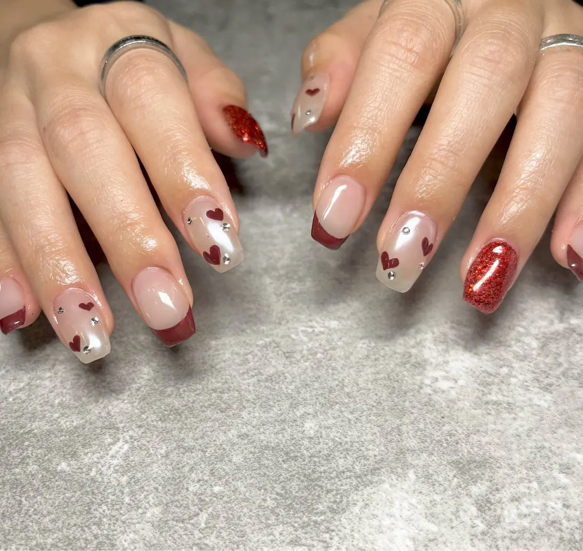 ネイル ストーンネイル バレンタイン ハンドネイル nail salon Rのネイルデザイン