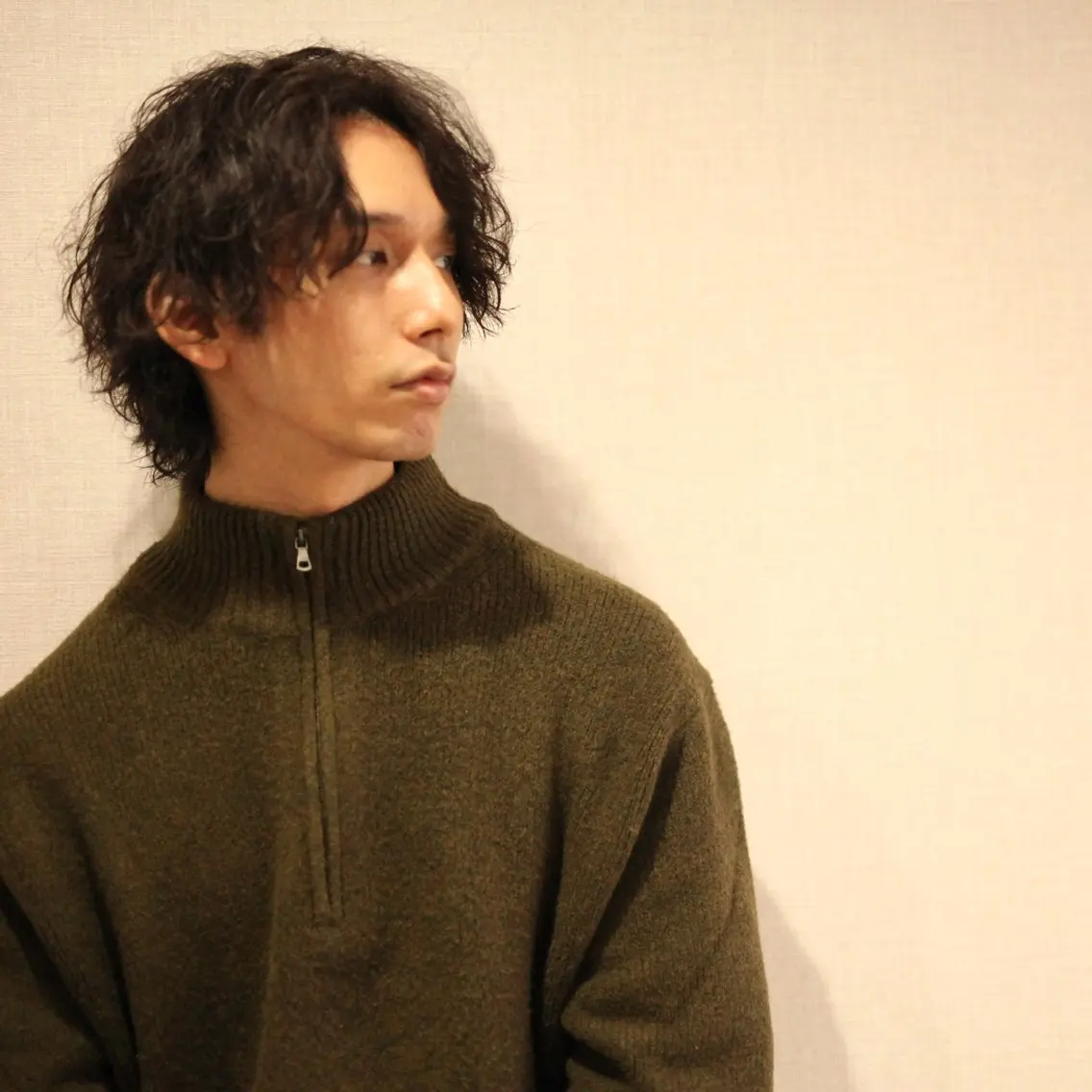ショート パーマ メンズ センターパート メンズウルフカット ウルフカット カット パーマ トリートメント 田畑 智規のヘアスタイル