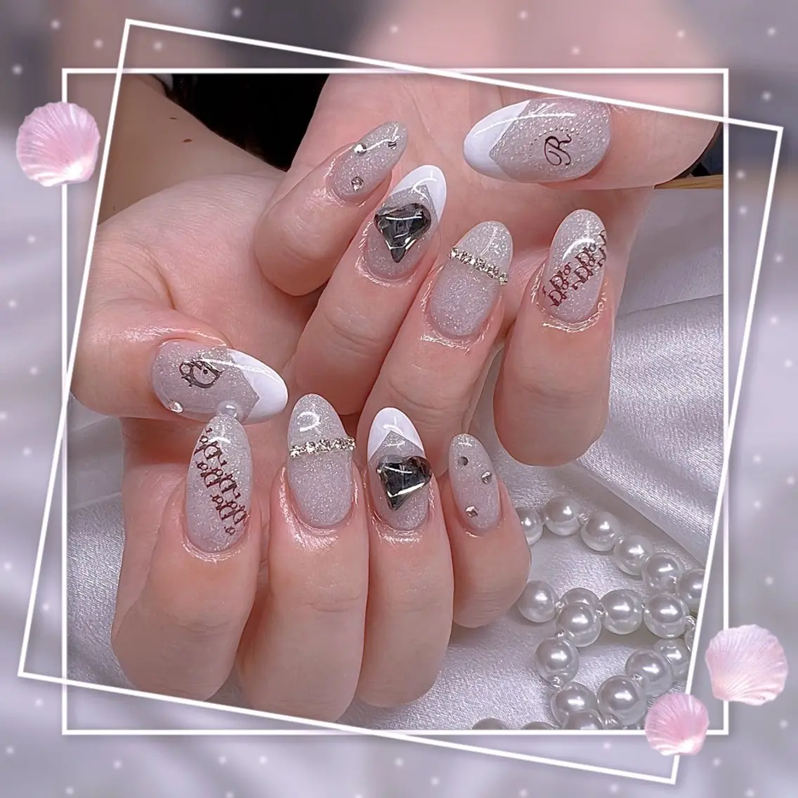 ネイル フレンチネイル グラデーション キラキラネイル 韓国ネイル マグネットネイル ハンドネイル Chill Nailsalonのネイルデザイン