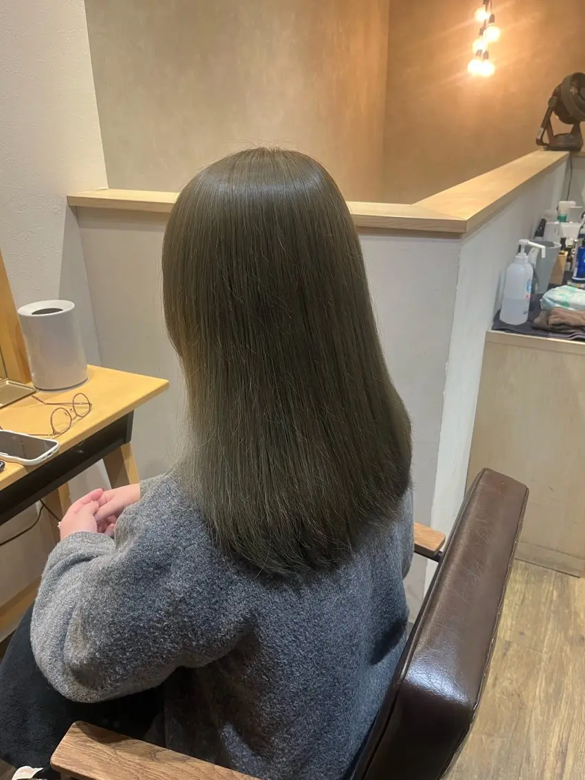 カラー ☁️艶カラー☁️田邉 栞璃のヘアスタイル