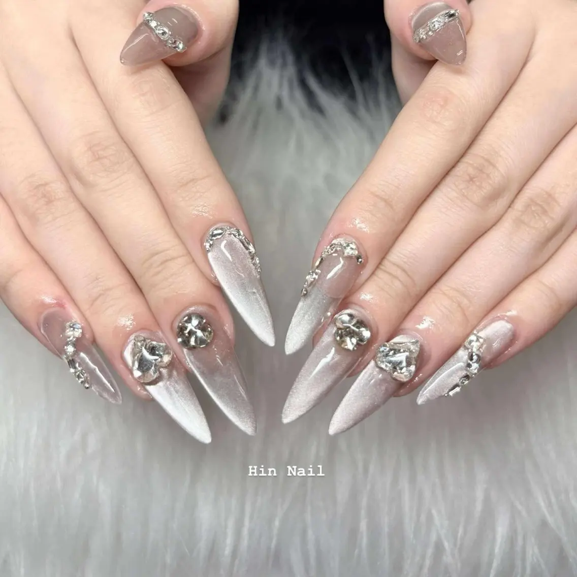 ネイル ハンドネイル HIN NAILのネイルデザイン