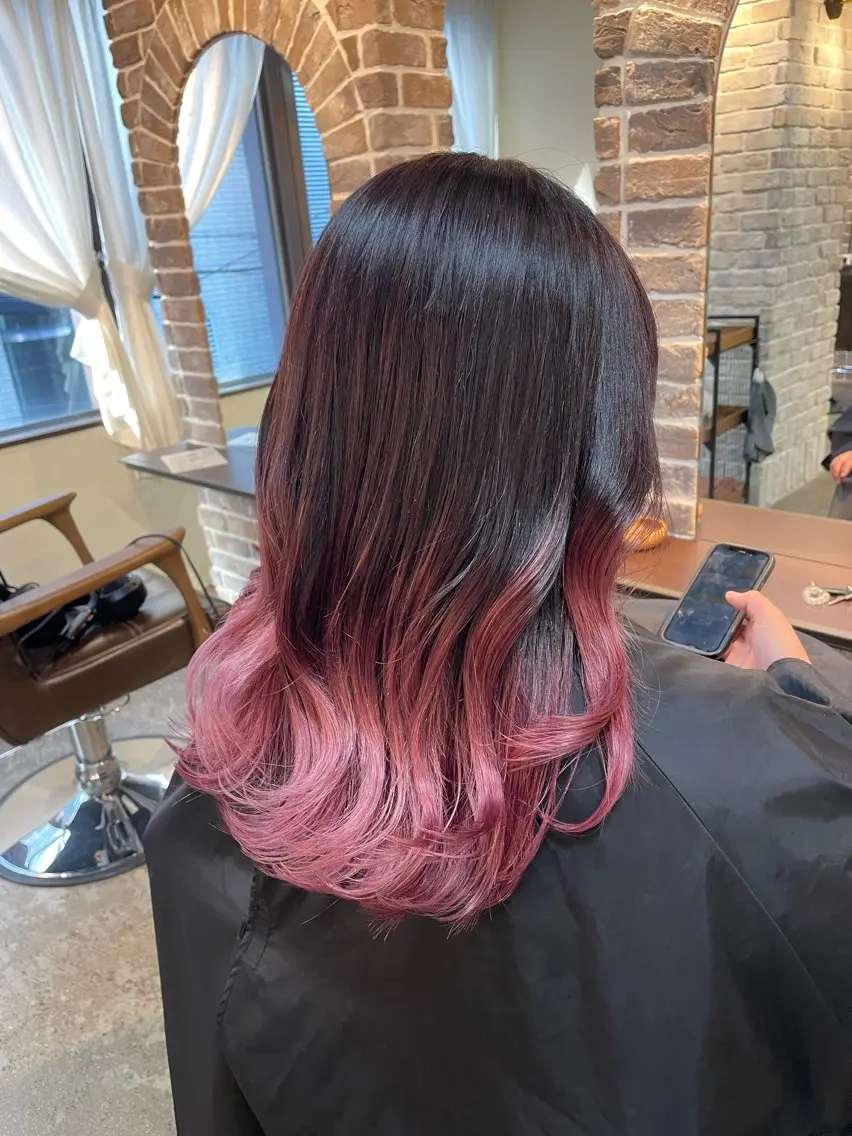 ミディアム カラー ブリーチ グラデーションカラー ピンクカラー 艶カラー/インナー /グラデ/大西小百合のヘアスタイル