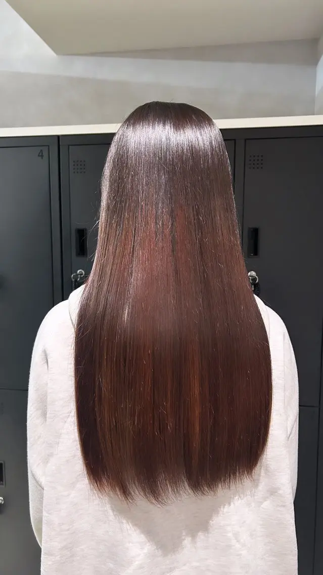 ロング 髪質改善 縮毛矯正 諸井 芽のヘアスタイル