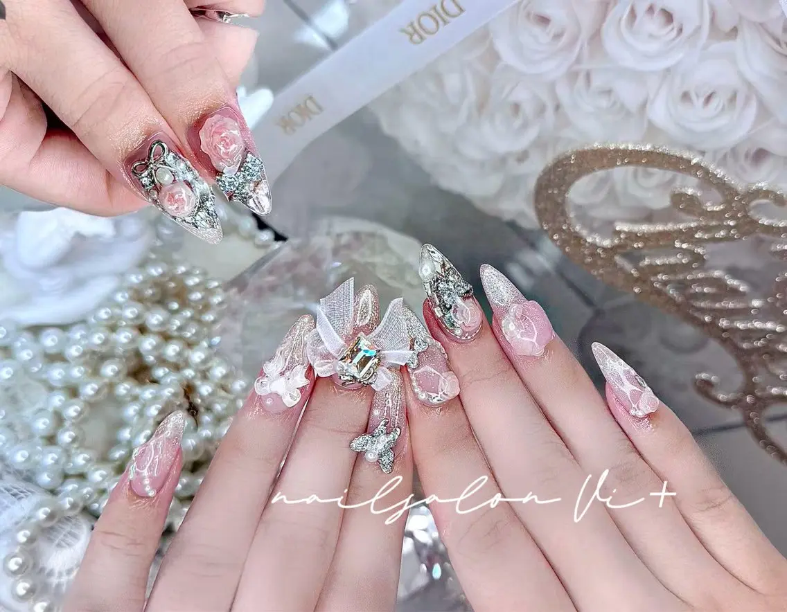 ネイル ハンドネイル ✨Nailsalon Vi+✨のネイルデザイン