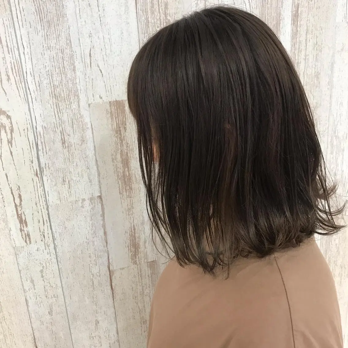 ミディアム カラー ベージュカラー ショコラベージュ ヘアカラー トリートメント Oopsレイヤー 加藤澄都のヘアスタイル