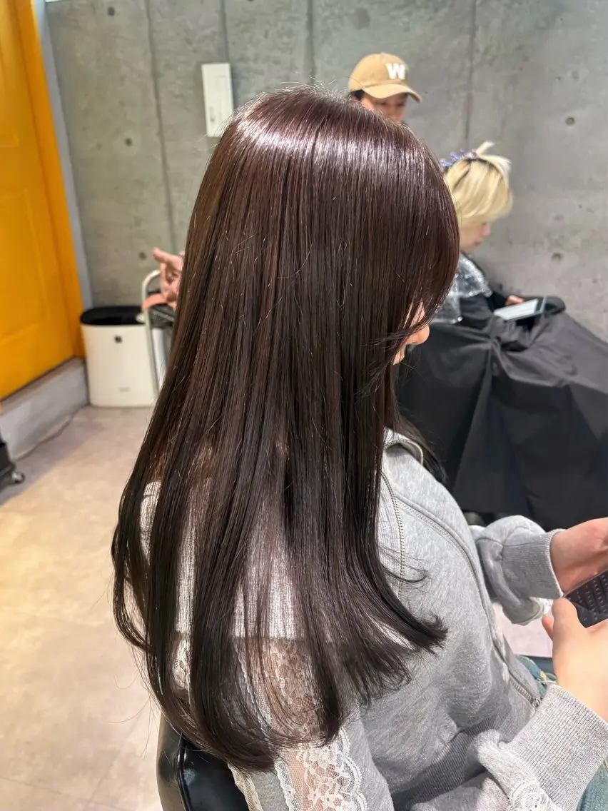 ロング カット ヘアカラー ︎︎ HINAのヘアスタイル