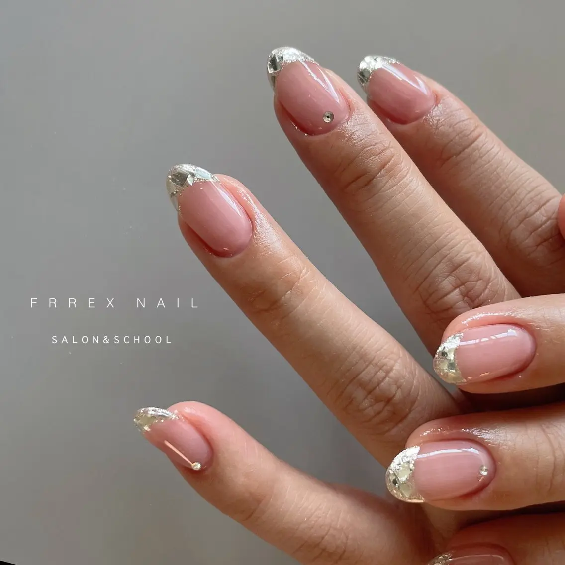 ネイル フレンチネイル ガラスフレンチ 卒業式 ハンドネイル フットネイル freex nail /ニュアンス/個性派のネイルデザイン