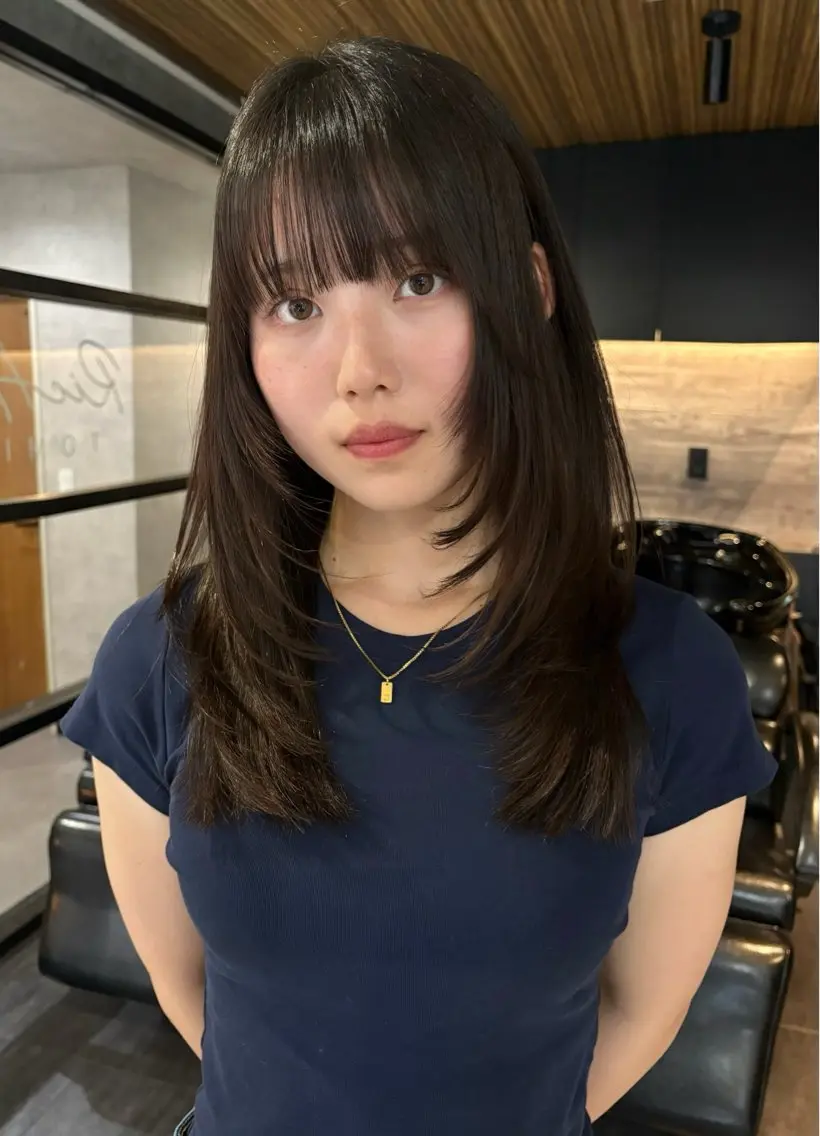 セミロング カット 縮毛矯正 トリートメント レイヤーカット/髪質 改善/ダブルカラーのヘアスタイル