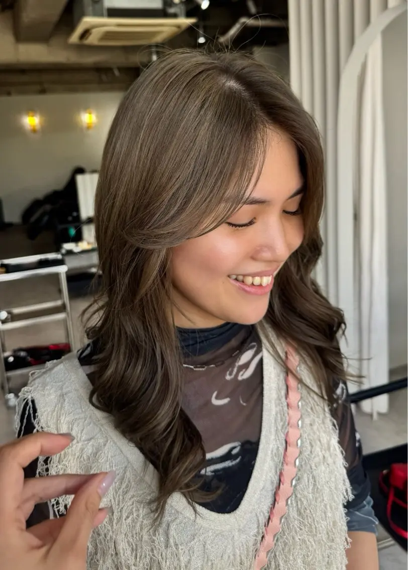 ロング ヘアカラー トリートメント TOIRO ARISAのヘアスタイル