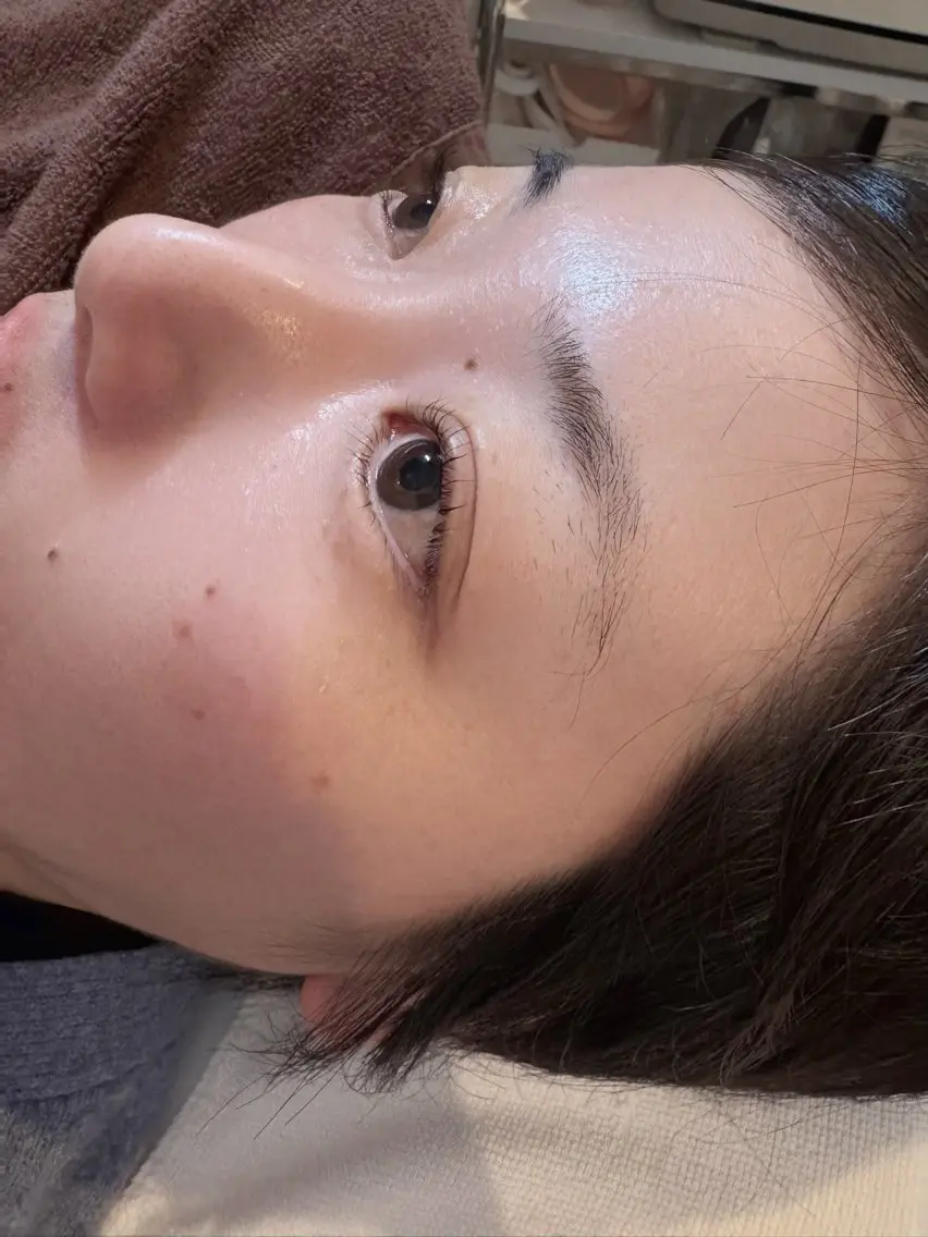 マツエク・マツパ 中島 さなえのヘアスタイル