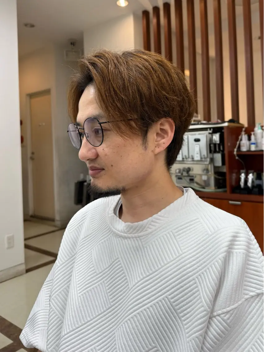 ミディアム 飯塚 美羽のヘアスタイル