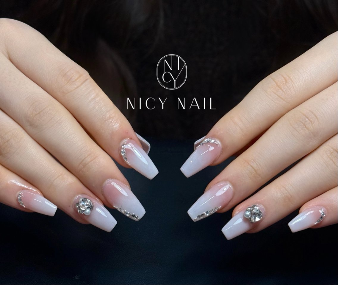 ネイル アートネイル オーロラネイル ブルー チークネイル フットネイル ハンドネイル Rika_ Nicy Nailのネイルデザイン