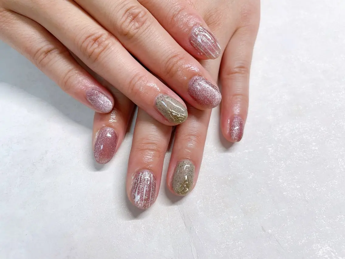 ネイル オーロラネイル フラワーネイル フットネイル フレンチネイル ジェルネイル ハンドネイル mogunail &blowのネイルデザイン