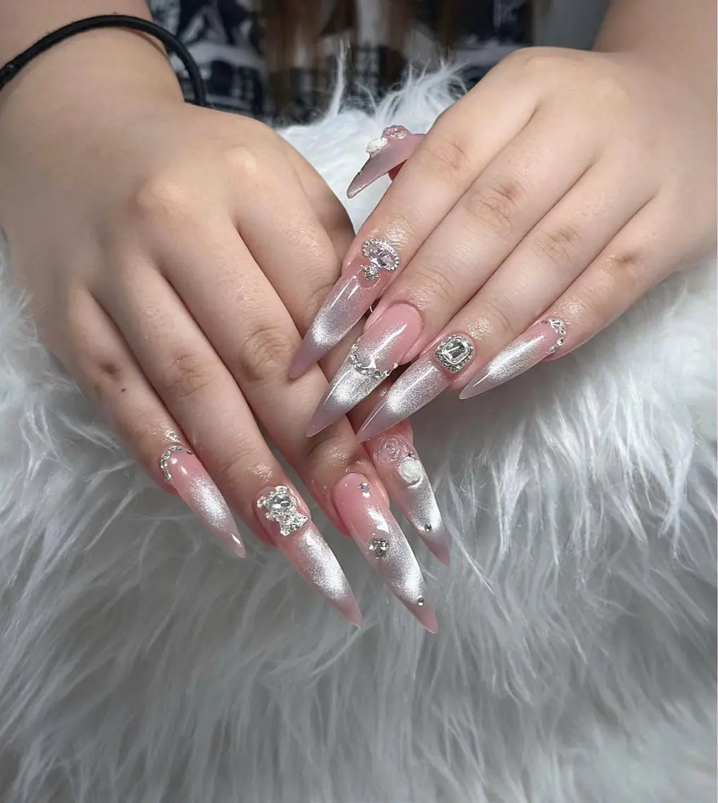 ネイル オーロラネイル フレンチネイル ジェルネイル ハロウィン 韓国ネイル ハンドネイル neco H.babynailのネイルデザイン