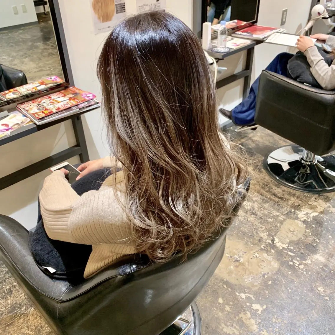 ロング カラー ブリーチ Neale.♡ ROLA京橋のマツエク・マツパデザイン