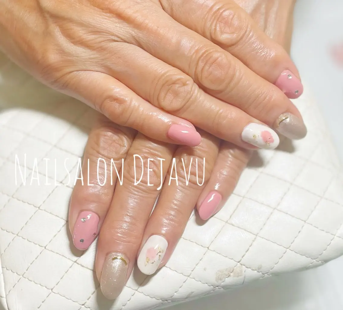 ネイル アートネイル ジェルネイル ハンドネイル Nail salon Dejavu 🌿のネイルデザイン