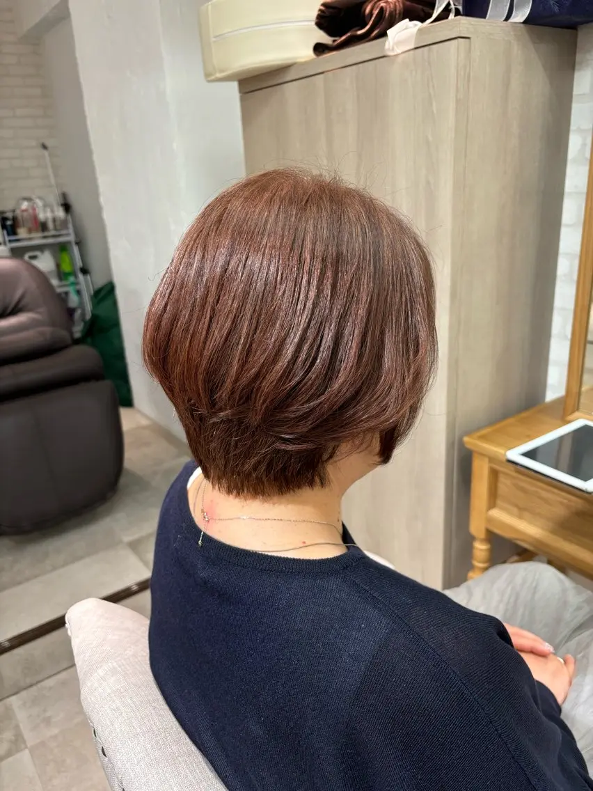 ショート カラー くびれヘア ショートヘア カット ヘアカラー トリートメント ヘッドスパ メンズ/ヘアセット/ 顔周りレイヤー/💶のヘアスタイル